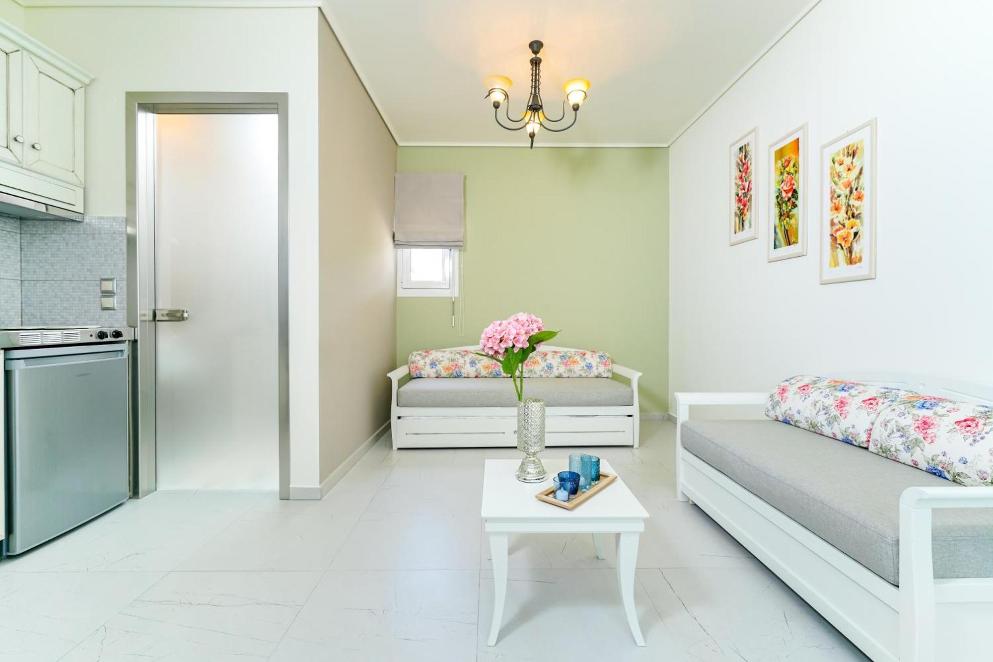 Lobelia Luxury Suites Chrysi Ammoudia Exterior photo