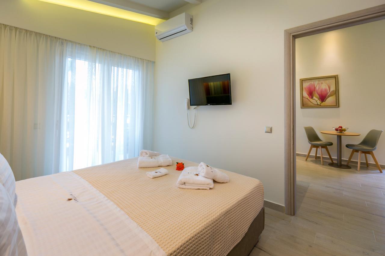 Lobelia Luxury Suites Chrysi Ammoudia Exterior photo